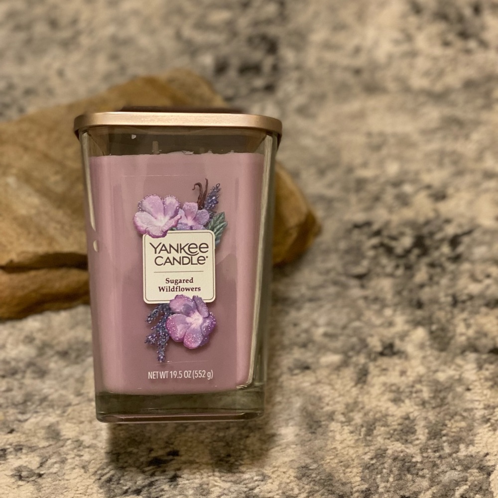 Yankee Candle “Elevation Collection” 19.5 Oz Sugared Wildflowers Scent *NEW*